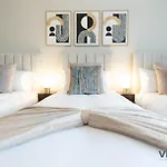 New 5 X Luxury Apartments In Derby, Ideal For Individuals, Couples, Business Or Corporate Guests, Close To Rolls Royce, Donington Park, East Midlands Airport