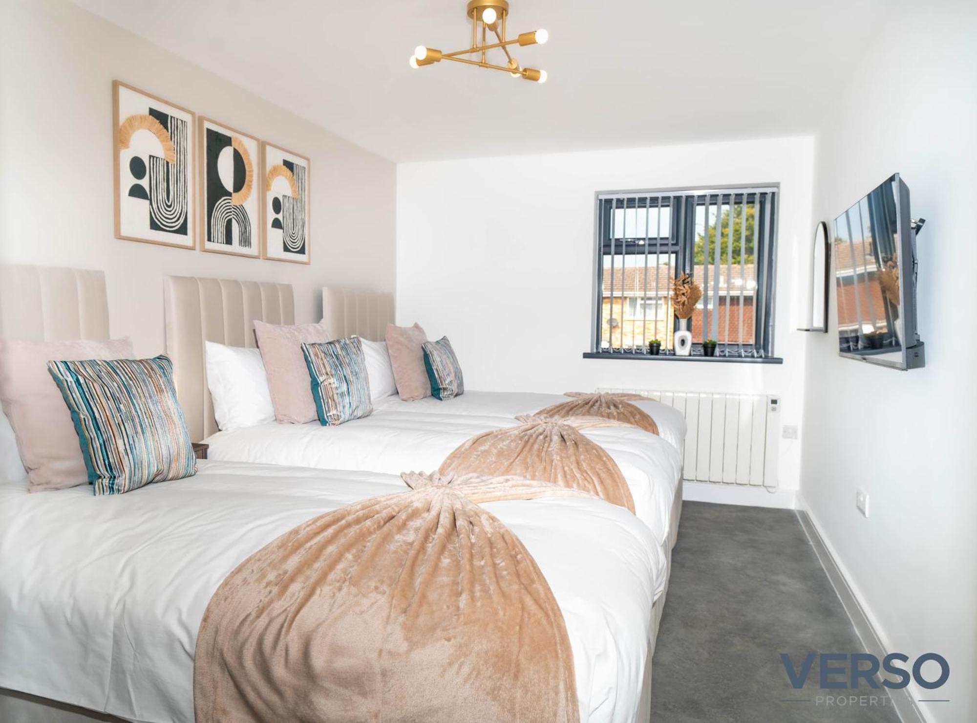 New 5 X Luxury In Derby, Ideal For Individuals, Couples, Business Or Corporate Guests, Close To Rolls Royce, Donington Park, East Midlands Airport Appartement